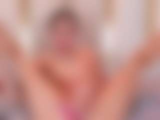 Ainoanoire's Live Sex Cam Show