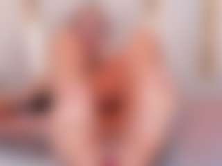 Ainoanoire's Live Sex Cam Show