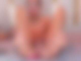 Ainoanoire's Live Sex Cam Show