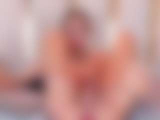 Ainoanoire's Live Sex Cam Show