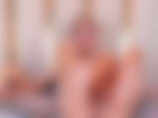 Live cam show with Ainoanoire - Squirt Latina on Strip Flash - Live Sex Shows