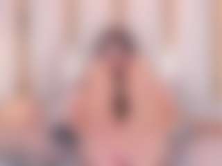 Live cam show with Ainoanoire - Butt Plug on StripNow