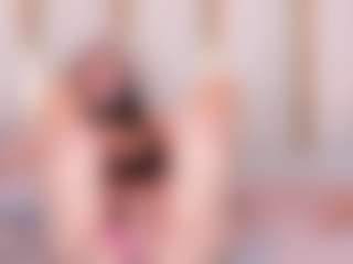 Ainoanoire's Live Sex Cam Show