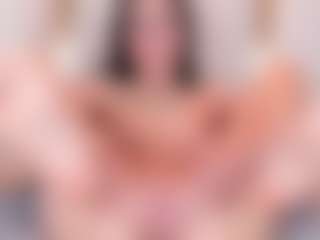 Live cam show with Ainoanoire - Erotic Dance on Camsoda