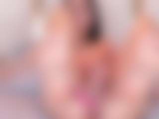 Ainoanoire's Live Sex Cam Show