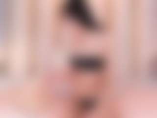 Ainoanoire's Live Sex Cam Show