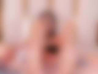 Ainoanoire's Live Sex Cam Show
