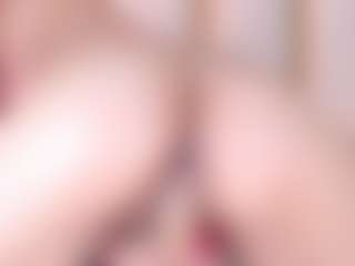 Ainoanoire's Live Sex Cam Show