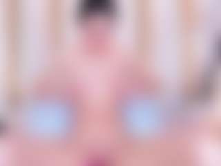 Ainoanoire's Live Sex Cam Show