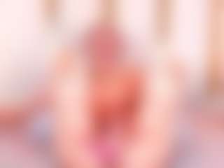 Live cam show with Ainoanoire - Wet on Camsoda