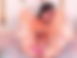 Ainoanoire's Live Sex Cam Show