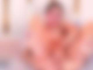 Ainoanoire's Live Sex Cam Show