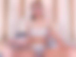Ainoanoire's Live Sex Cam Show