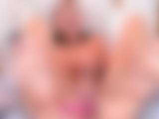 Ainoanoire's Live Sex Cam Show