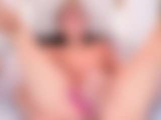 Ainoanoire's Live Sex Cam Show