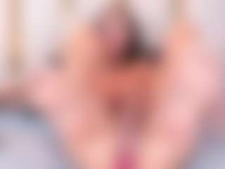 Ainoanoire's Live Sex Cam Show