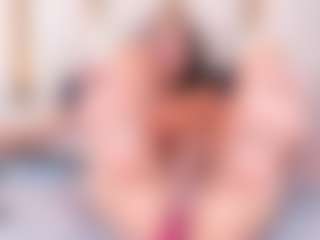 Ainoanoire's Live Sex Cam Show