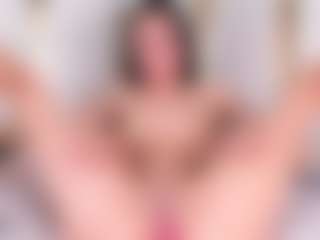 Live cam show with Ainoanoire - Bikini on liverealitysex.com