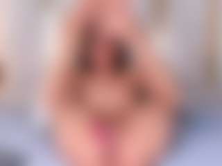 Ainoanoire's Live Sex Cam Show