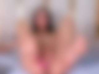 Ainoanoire's Live Sex Cam Show