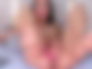Ainoanoire's Live Sex Cam Show