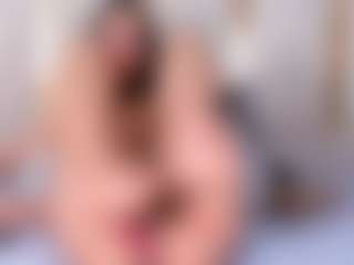 Ainoanoire's Live Sex Cam Show