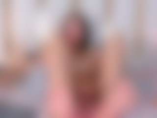 Ainoanoire's Live Sex Cam Show