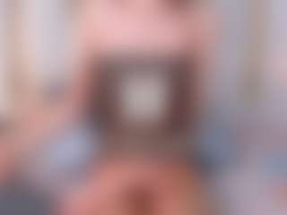 Ainoanoire's Live Sex Cam Show