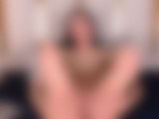 Ainoanoire's Live Sex Cam Show