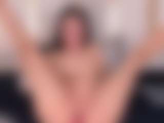Ainoanoire's Live Sex Cam Show