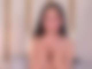 Live cam show with Ainoanoire - Fingers on Gym Cam Girls