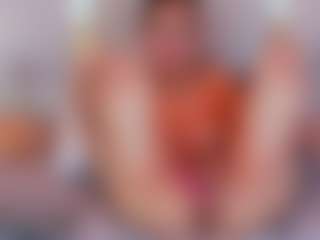 Ainoanoire's Live Sex Cam Show