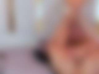 Ainoanoire's Live Sex Cam Show