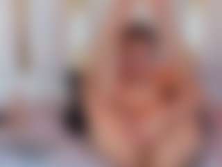 Live cam show with Ainoanoire - Oil on eurowanks.com