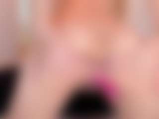 Ainoanoire's Live Sex Cam Show