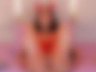 Ainoanoire's Live Sex Cam Show