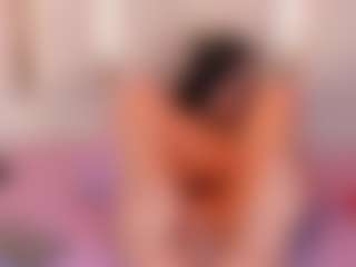 Ainoanoire's Live Sex Cam Show