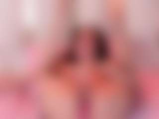 Ainoanoire's Live Sex Cam Show