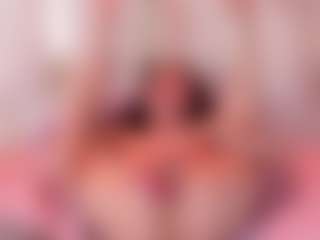 Ainoanoire's Live Sex Cam Show