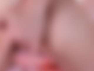 Ainoanoire's Live Sex Cam Show