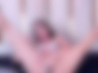 Ainoanoire's Live Sex Cam Show