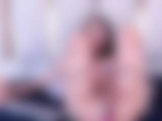 Ainoanoire's Live Sex Cam Show