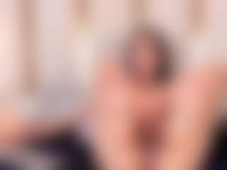 Ainoanoire's Live Sex Cam Show