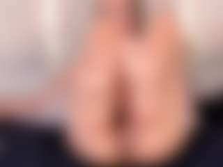 Ainoanoire's Live Sex Cam Show