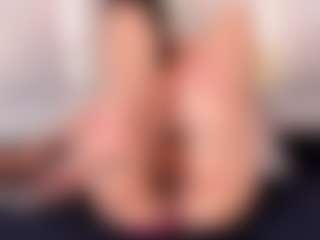 Ainoanoire's Live Sex Cam Show
