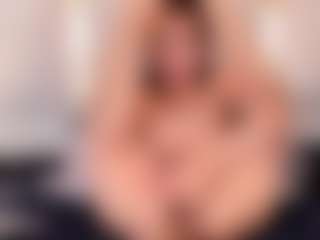 Ainoanoire's Live Sex Cam Show