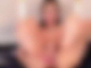 Ainoanoire's Live Sex Cam Show
