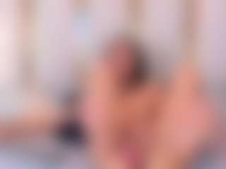 Ainoanoire's Live Sex Cam Show