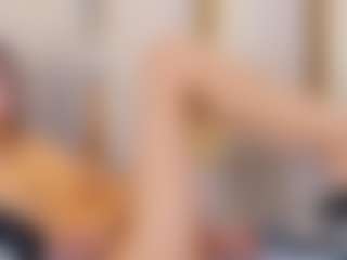 Ainoanoire's Live Sex Cam Show