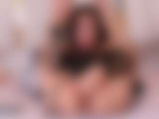 Ainoanoire's Live Sex Cam Show